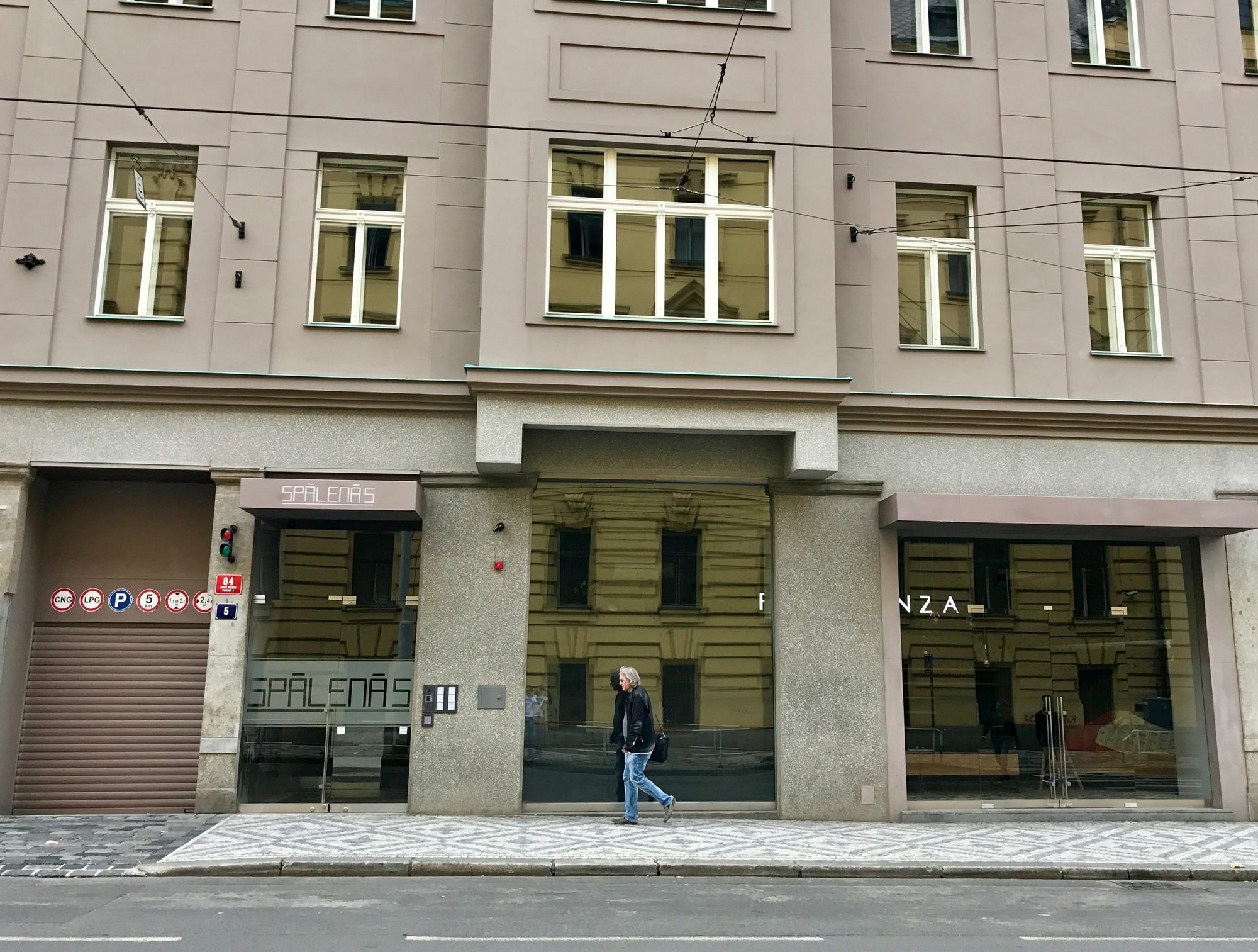 Art Suites Spalena Praha Bagian luar foto